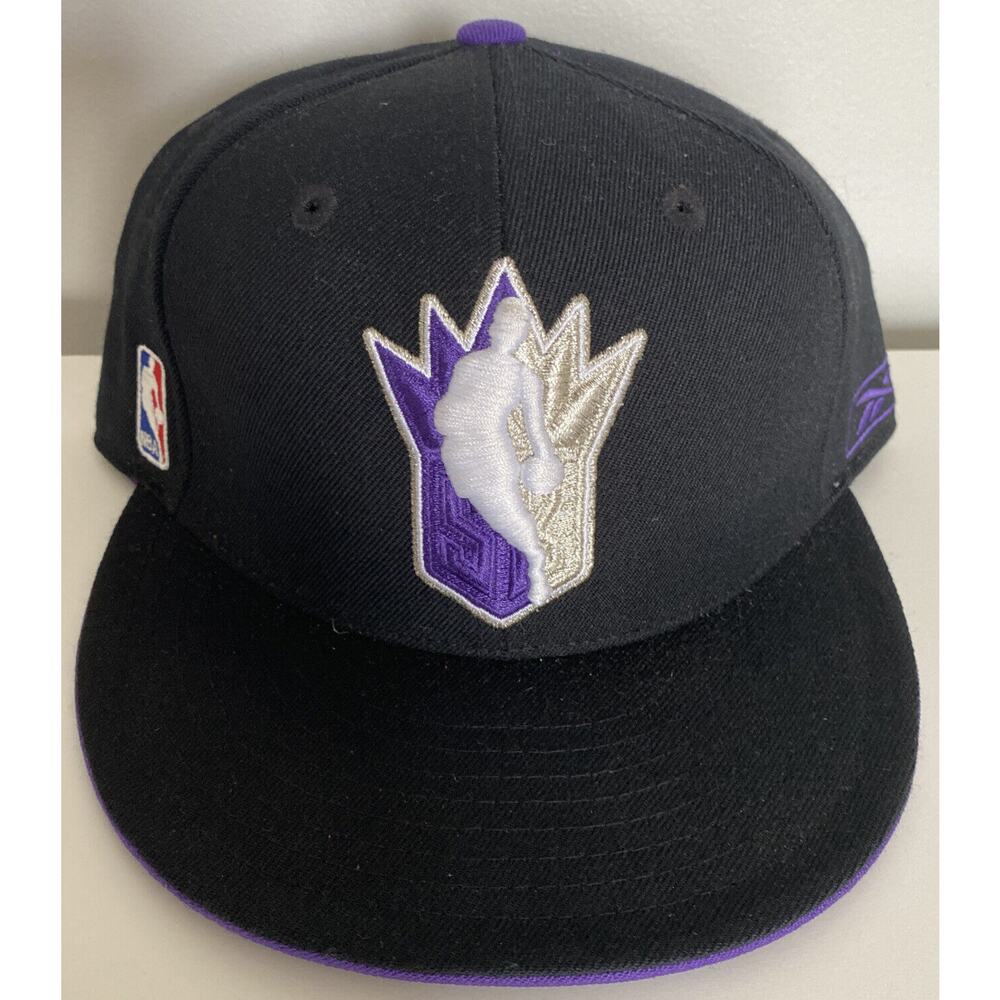 Vintage Reebok~Fitted Black & Purple Fitted NBA Sacramento Kings Hat~Size 7 1/2